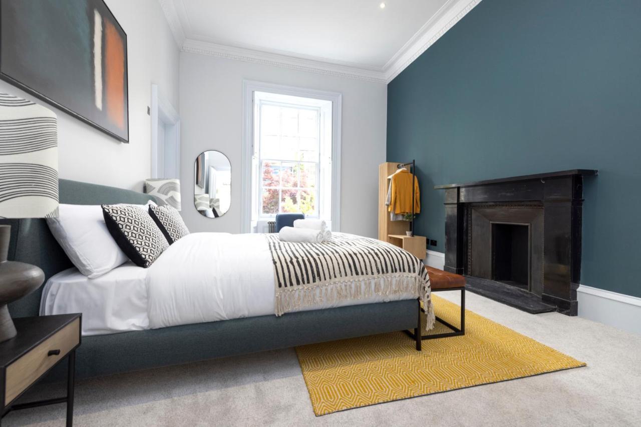 Dragon Suites Luxury Serviced Apartments At Alva Street 에든버러 외부 사진