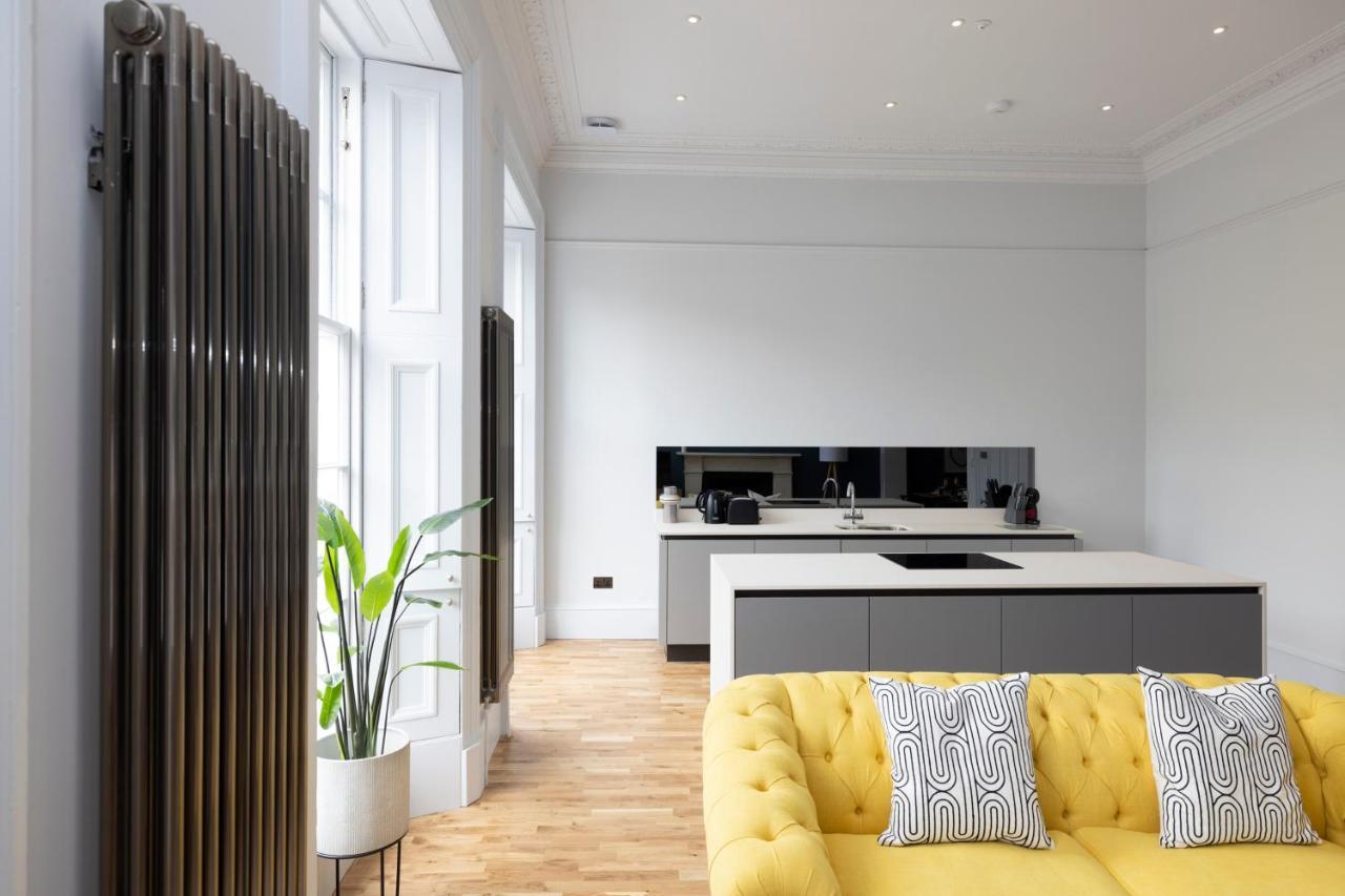 Dragon Suites Luxury Serviced Apartments At Alva Street 에든버러 외부 사진
