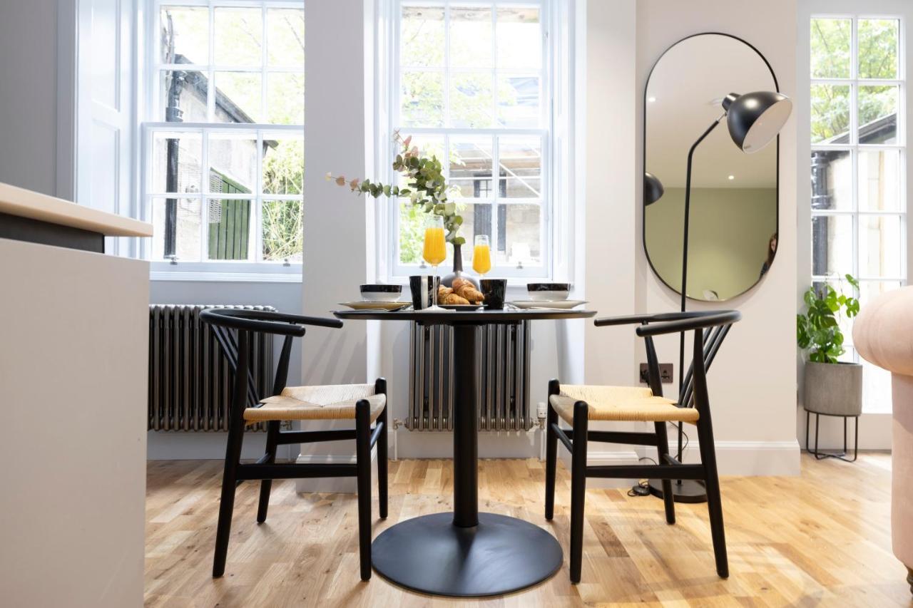 Dragon Suites Luxury Serviced Apartments At Alva Street 에든버러 외부 사진